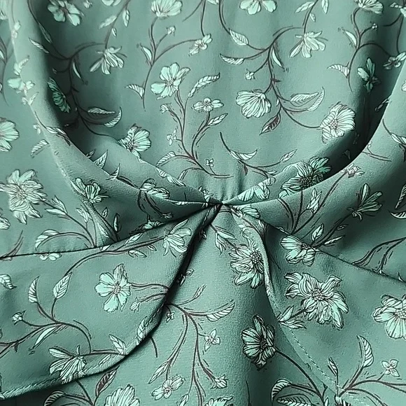 Forest Lily Ruffle Floral Pattern Dress - Picture 4 of 10